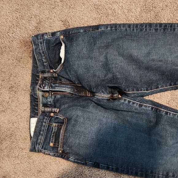 Gap Jeans - Picture 2 of 4